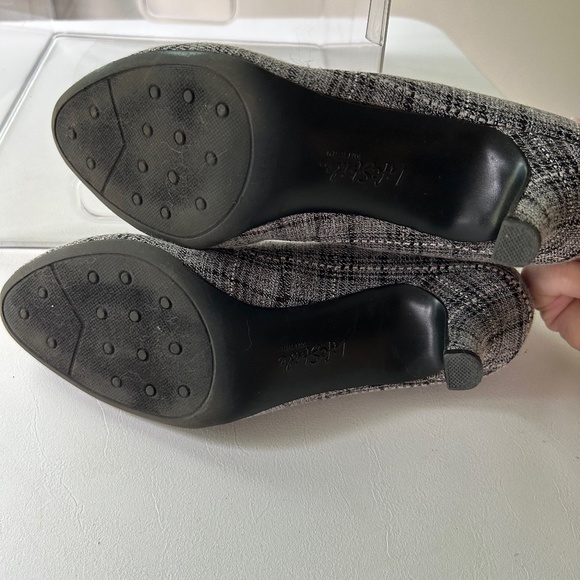 LifeStride Parigi Pumps, Black-Watch Plaid, Size 8 Wide EUC - Picture 4 of 5